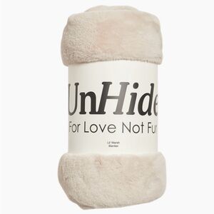 Unhide 50”x60” Lil’ Marsh Blanket in Beige Bear - NEW IN PACKAGE